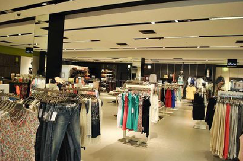 湖口商场里的店面怎么装修？